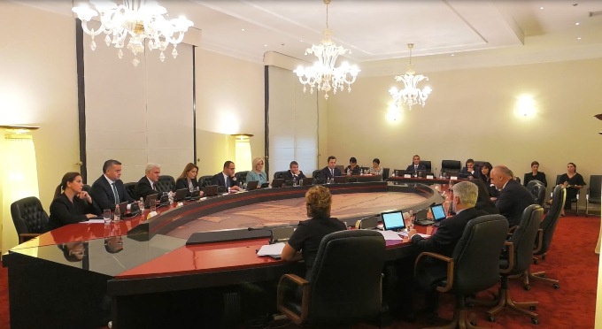 Rama ndryshon qeverine: 7 ministra te larguar nga kabineti qeveritar